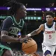 Šoks Bostonā: “Celtics” Aizmaina Čempionu Džrū Holideju uz Portlendu – Kā Tas Ietekmēs Porziņģi?