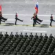 Somijas Robežas Tuvumā Vairojas Krievijas Militārā Klātbūtne: Satelītattēli Atklāj Draudīgu Izvēršanu