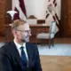 Švinka: 'Rail Baltica' Projektā Vēsturisko Izmaksu Kāpumu Centieni Līdzsvarot ar Nežēlīgu Ietaupījumu Medībām