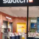 Swatch atvainojas par rasistisku reklāmu, akciju kritums turpinās