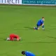 Traģēdija Serbijas futbola laukumā: spēlētāji sabruka, uzzinot par trenera nāvi sirdslēkmē