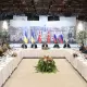 Ukraina-Krievija Sarunas Turcijā: Strupcels, bet Panākta Liela Gūstekņu Apmaiņa