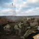 Ukrainas austrumu frontes sirdsēļi: Kostiantinivka cīņas epicentrā Krievijas vasaras ofensīvā