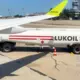Vai "airBaltic" lidmašīnas Bulgārijā tiek uzpildītas ar "Lukoil" degvielu? Skaidro aviokompānija un eksperti