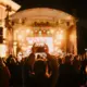 Valmiermuižas Etnomūzikas Festivāls: "Virzības" Mirdzums un Pasaules Skaņu Satekpunkts