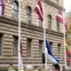 Valsts kontrole rāda piemēru: aicina Saeimu iesaldēt augstāko amatpersonu algas 2026. gadā