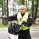 Valsts policija dziesmu un deju svētkos kārtību uzrauga ar inovatīviem, Latvijā ražotiem elektroskrejriteņiem