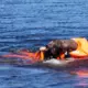 Vasarā ūdens vilina, taču slēpj bīstamas lamatas: Kas jāzina vecākiem, lai pasargātu bērnus no peldvietu riskiem