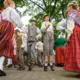 Vērmanes dārzs vibrē XIII Skolu jaunatnes dziesmu un deju svētku folkloras ritmos