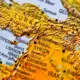 Vēsturisks Pavērsiens: ASV Atceļ Sankcijas Sīrijai un Pārskata Teroristu Sarakstus