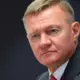 Vladimirs Putins pēkšņi atlaiž transporta ministru romānu Stratovojtu: kas slēpjas aiz kremļa lēmuma un traģiskajām sekām?