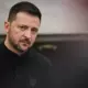 Zelenskis solās apkarot korupciju, taču kritika par pretkorupcijas iestāžu neatkarības ierobežošanu satricina Ukrainu