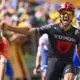 Žuljēna Alafilipa kritiens un komiskā uzvara “Tour de France” 15. posmā: cik tālu vedīs salauzta rācija?