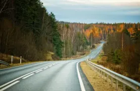 6000 kilometru ceļu neatbilst valsts autoceļu definīcijai: nākotnes investīcijas samazināsies