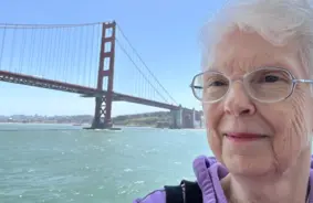 77 Gadu Vecumā Pārdeva Māju Mūža Ceļojumam: Kaliforniete Sāk 15 Gadu Kruīzu Ap Pasauli