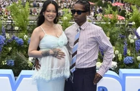A$AP Rokijs Šķietami Nejauši Atklāj Trešā Bērna Dzimumu ar Riannu Smurfu Pirmizrādē