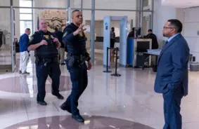 ASV paplašina deportāciju programmu: migranti tiek nosūtīti arī uz Āfriku