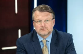 Ainārs Šlesers Neatzīst Pašvaldību Vēlēšanu Rezultātus Rīgā: Apsūdzības, Protesti un Dziļa Sašķeltība Sabiedrībā