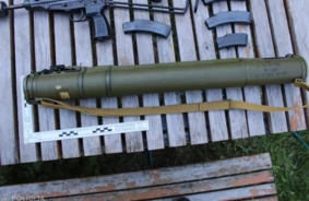 Aizturēts Vīrietis ar Neticamu Bruņojumu Klāstu Rīgā: Tostarp Prettanku Raķešu Palaidējs RPG-18