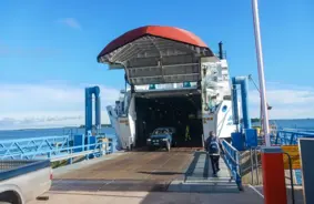 Ālandu salas: unikālais autonomijas, demilitarizācijas un zviedru kultūras modelis Baltijas jūrā