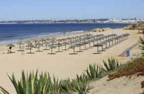 Algarves ūdeņos fiksēts "ekstrēms jūras karstuma vilnis": temperatūra pārsniedza normu par 5°C