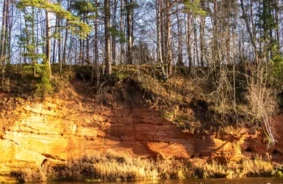 Atklājiet Salacas Ielejas Burvību: Vasaras Foto Orientēšanās Spēle "Salacas Ielejas Dārgumi" Ielūdz Piedzīvojumos!