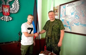 Atmaskojot "Z" francūzi: Māris Antonevičs un "Latvijas Avīze" Kremļa dezinformācijas labirintos