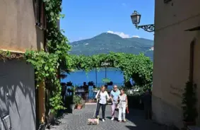 Atpūta kā kalpošanas sastāvdaļa: pāvestu atjaunošanās ceļš no Vatikāna līdz Kastelgandolfo