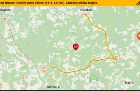 Autoceļš Nītaure-Rencēni Vidzemē zem ūdens: satiksme pilnībā slēgta spēcīgu lietavu dēļ
