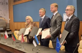 Baltijas Sirds Pukst Vienoti ar Eiropu: Polija un Baltijas Valstis Kopīgi Sargs Kritisko Enerģētikas Infrastruktūru