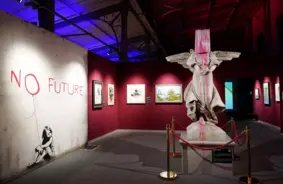 Benksija noslēpums Vidzemes tirgū: ģēnija prāts satricina Rīgas kultūrtelpu