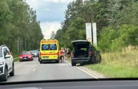 Bigauņciemā notriekti trīs spēkrati: policija skaidro negadījuma apstākļus