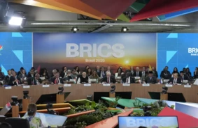Brics samits ar atrunām: Kā līderu prombūtne un selektīva kritika ietekmē bloka nākotni