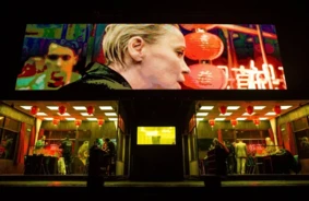 Dailes teātris iekaro pasauli: "Rothko" spožums Amsterdamā un "Orākuls" globālā pirmizrāde Rūras triennālē