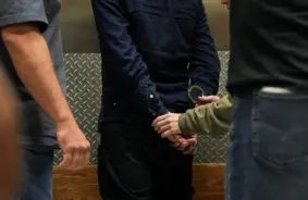 Dienvidkoreja un ASV panāk vienošanos par Hyundai rūpnīcā Džordžijā aizturēto pilsoņu atbrīvošanu