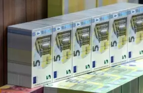 Digitālais apoklipse: Krāpnieki izkrāpj miljonus, izmantojot viltus zvanus, banku lapas un AI tehnoloģijas