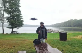 Dronu lietotājiem trūkst zināšanu: Civilā aviācijas aģentūra organizē informatīvus pasākumus