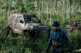 Dubļu Karaliste Grobiņā: "OffroadLand 2025" Trofi Reids Pārbauda Sportistu un Tehnikas Izturību Ekstremos Apstākļos