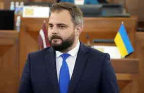 Edmunds Jurēvics stājas "Vienotības" priekšgalā, Ašeradens nodod grožus