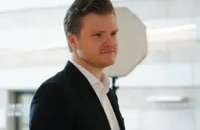 Edvards Šlesers deklarē īpašumus Rīgā, Londonā un Nicā, kā arī ievērojamus skaidras naudas uzkrājumus