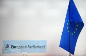 Eiropas Komisija turpina darbu: Fon der Leiena pārliecinoši iztur divus uzticības balsojumus EP