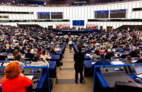 Eiropas Parlaments Ceļ Trauksmi: Komisijas Ilgtermiņa Budžeta Piedāvājums Neatbilst Eiropas Izaicinājumiem