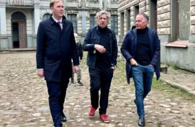 Ekonomikas Ministra Viktora Valaiņa Vēsturiskā Vizīte “Cinevillā” Iezīmē Jaunu Posmu Latvijas Kino Industrijas Attīstībā