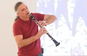 Ēriks Mandats: Klarnetes Burvība, Improvizācijas Brīvība un "Transatlantic Trio" Muzikālais Ceļojums