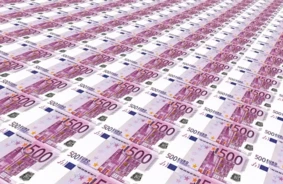 Finanšu Izaicinājumi Veselības Ministrijā: Valsts Sekretāres Vietnieka Gandrīz 100 000 Eiro Alga Satricina Sabiedrības Uzticību