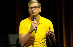 Finanšu tirgus zem lupas: "Indexo banka" un "DelfinGroup" alianse ar Aigara Kesenfelda atbalstu sola kredītu uzrāvienu un jaunu pakalpojumu vilni