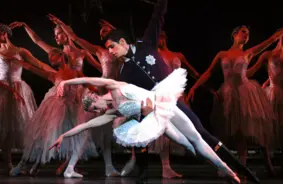 Gazas konflikts: Karaliskais balets un opera atceļ “Tosku” Telavivā pēc darbinieku pretestības