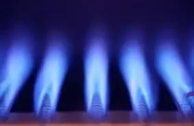 Gāzes uzliesmojums Rīgā, Aristida Briāna ielā: divi "Gaso" darbinieki gūst smagus apdegumus