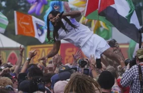 Glastonberijas festivālā uzliesmo skandāls: Bobs Vīlans sauklis par Izraēlas armiju sašķeļ sabiedrību un izraisa izmeklēšanu