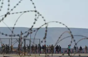 Grieķija pastiprina imigrācijas politiku: aptur patvēruma pieteikumus un gatavo jaunus ierobežojumus